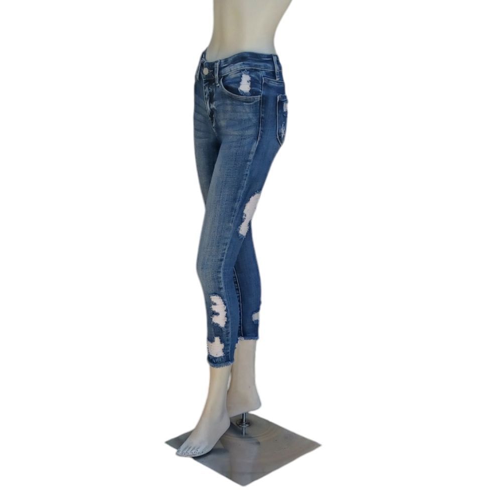 412618....Kancan Skinny Jeans Size 25, W24" 23"Inseam  8"Rise