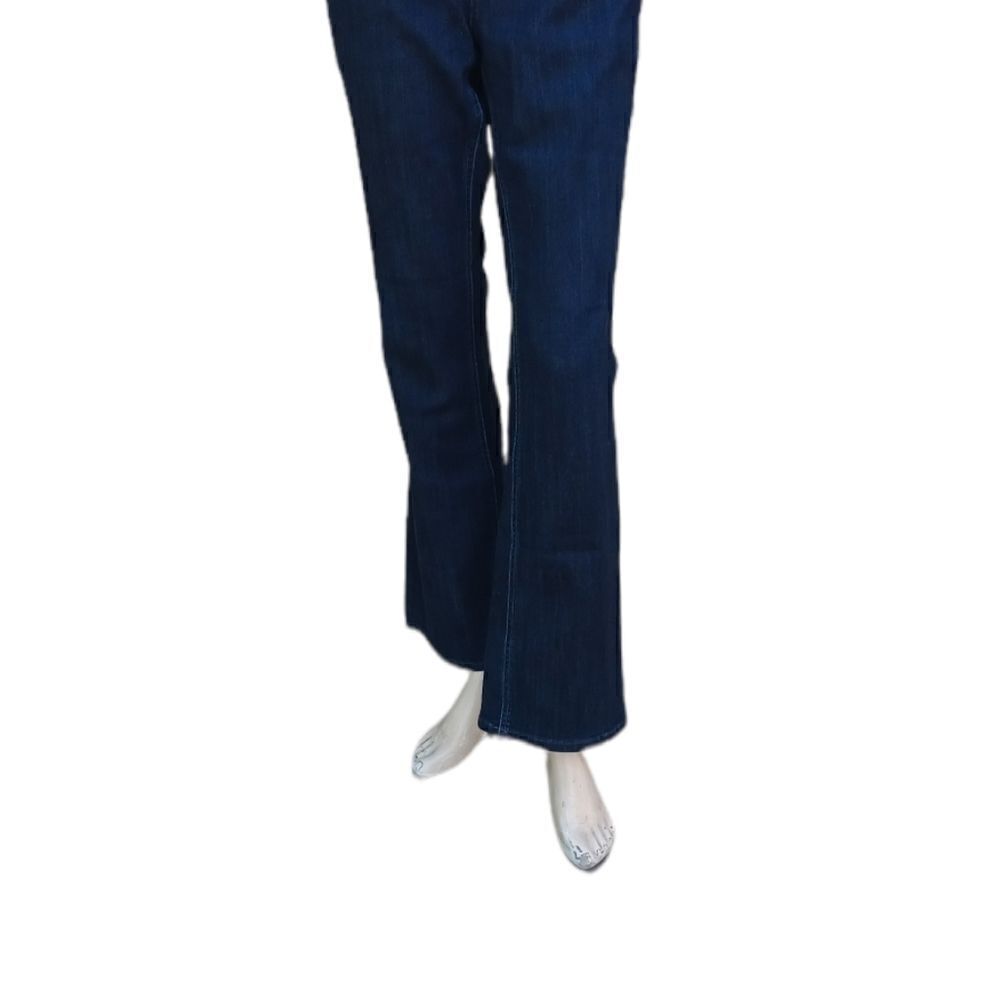 426011....Apt.9 Bootcut Jeans Size 10, 32" Waist 30" Inseam 9" Rise