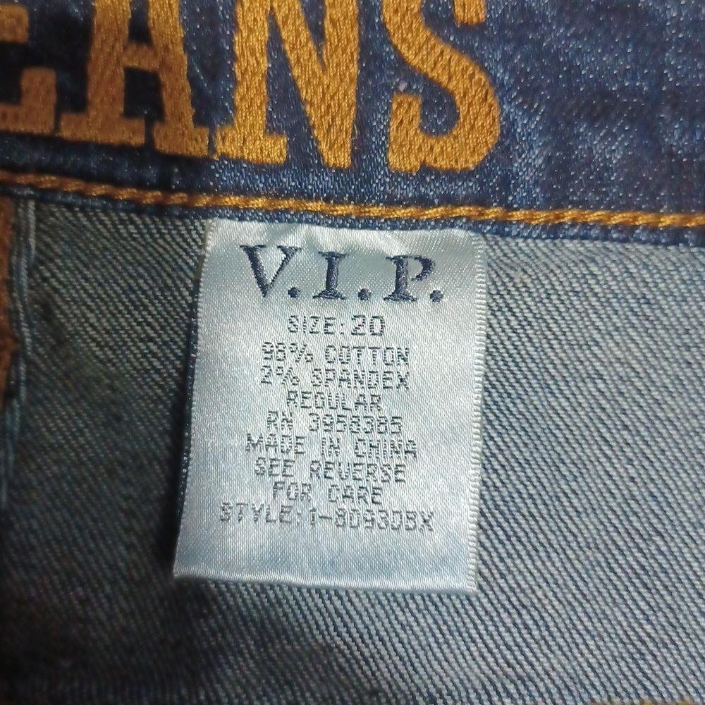 540127...VIP Straight leg Jeans (Deconstructed) Size 20