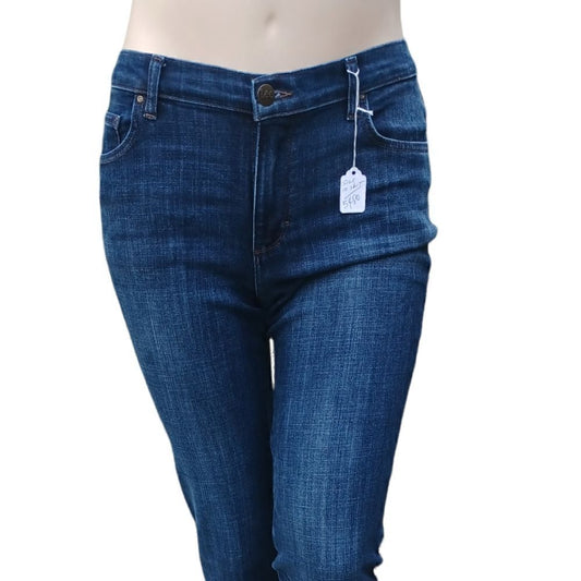 548017.....Lee Straight leg Jeans Size 12 Short, W35" 27" Inseam 9 1/2"Rise