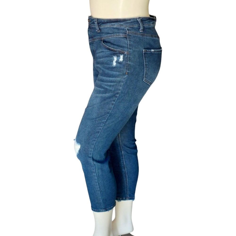90014...NOBO High Rise Skinny Jeans Size 17, 32" Waist 23" Inseam, 12" Rise