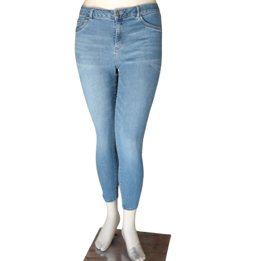 90016....d.Jeans Skinny Size 14, 30" Waist 24" Inseam, 10" Rise