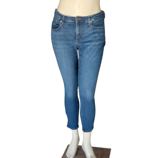 90017....Universal Thread Skinny Jeans Size 14/32S