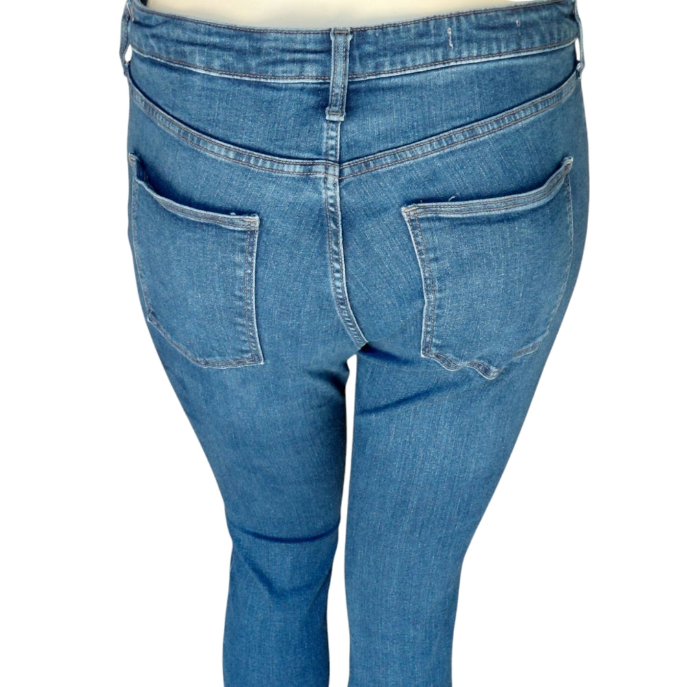 90017....Universal Thread Skinny Jeans Size 14/32S