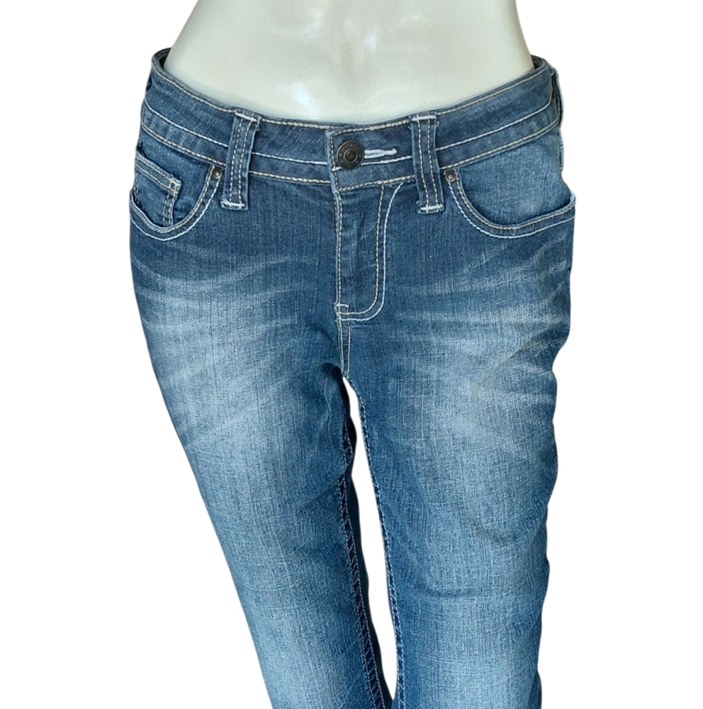 629714...a.n.a. Crop Jeans Size 6, 28" Waist  22" Inseam 8" Rise