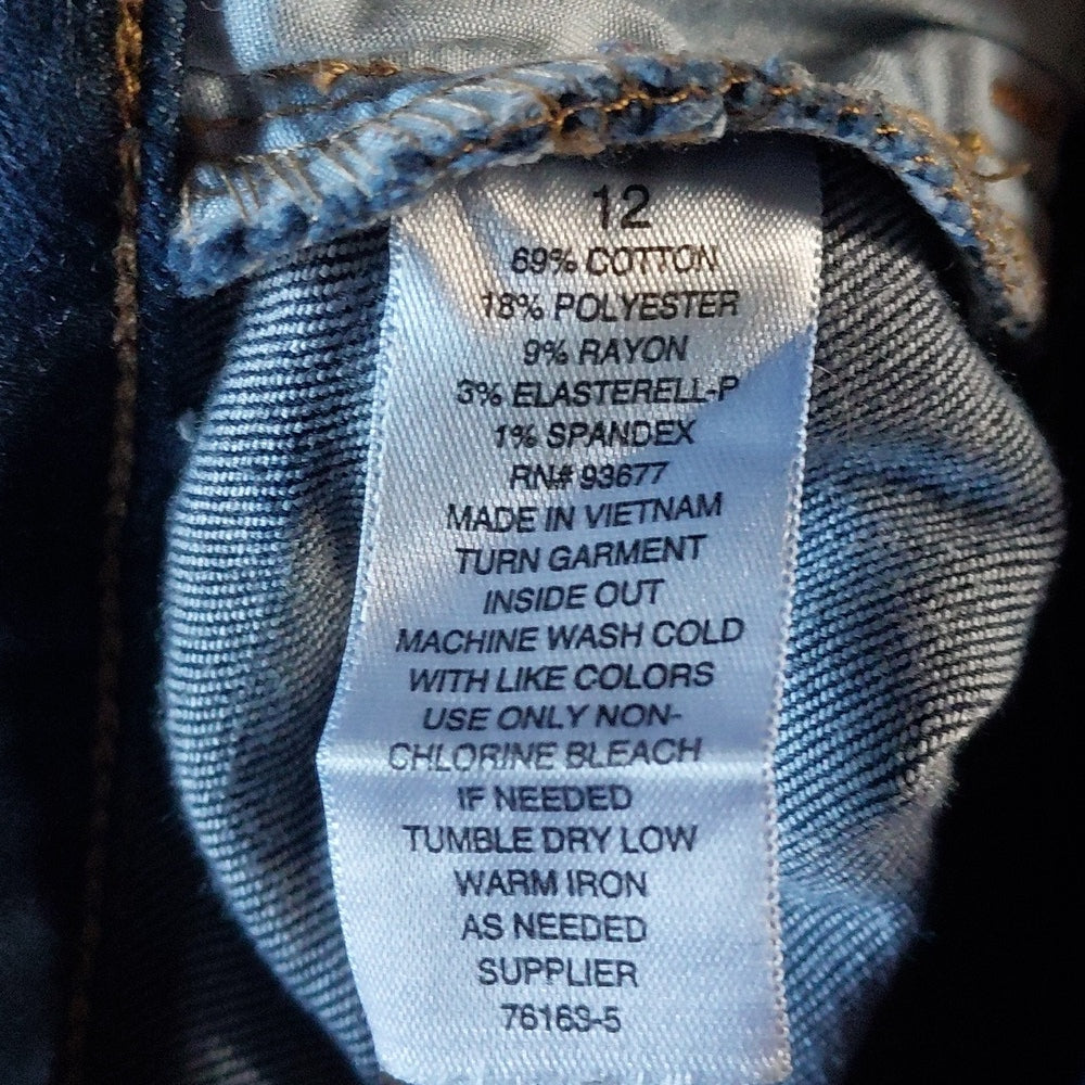 575023...a.n.a Denim Jegging Jeans Size 12, 30" Waist 27" Inseam 9" Rise