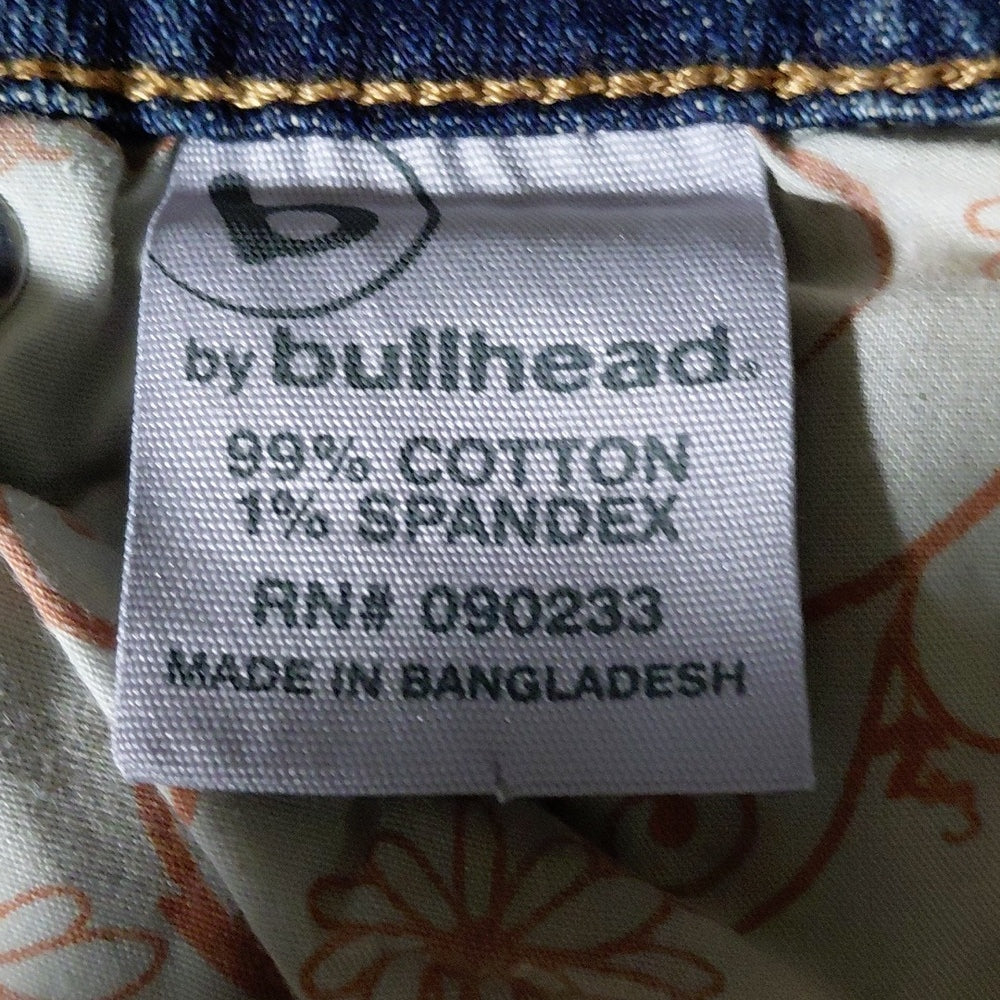 42222....Bullhead Bootcut Jeans Size 11L, 30" Waist, 31" Inseam 8" Rise