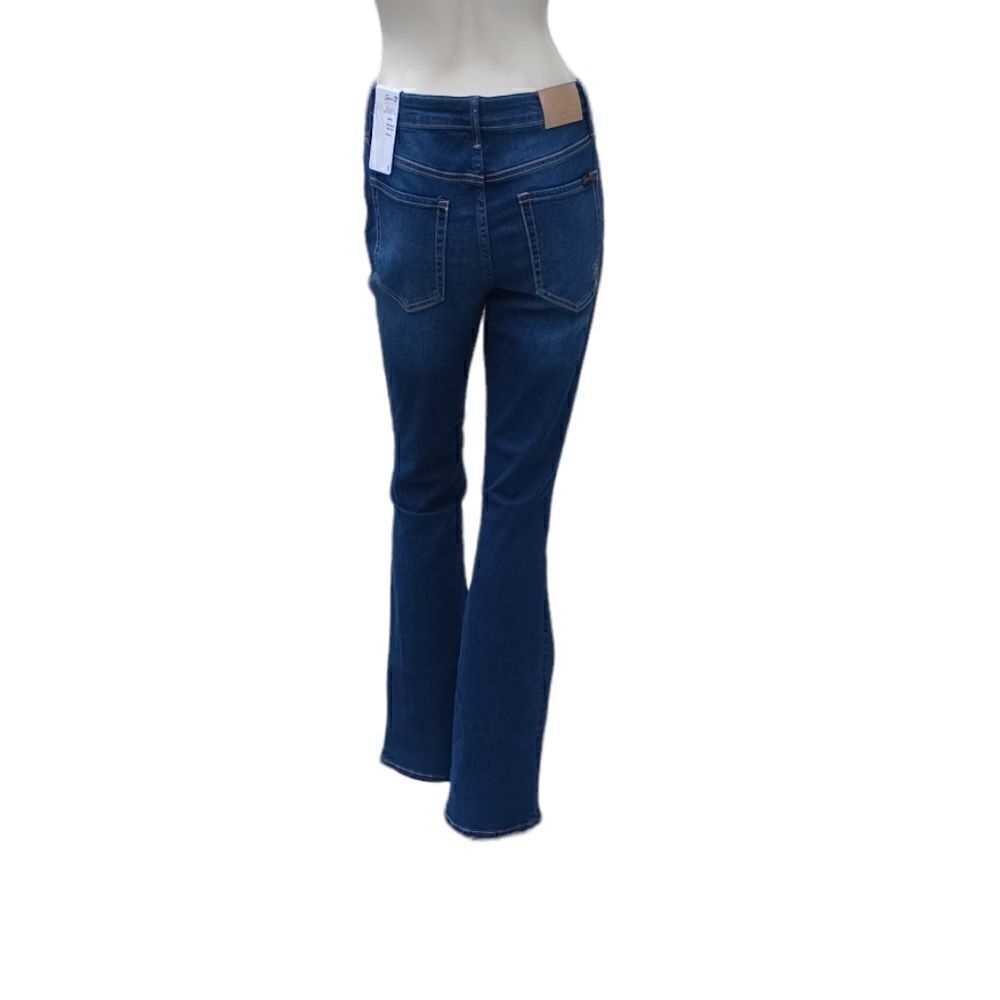 90031...Seven7 Flare Jeans Size 10, W30", 31"Inseam 10"Rise