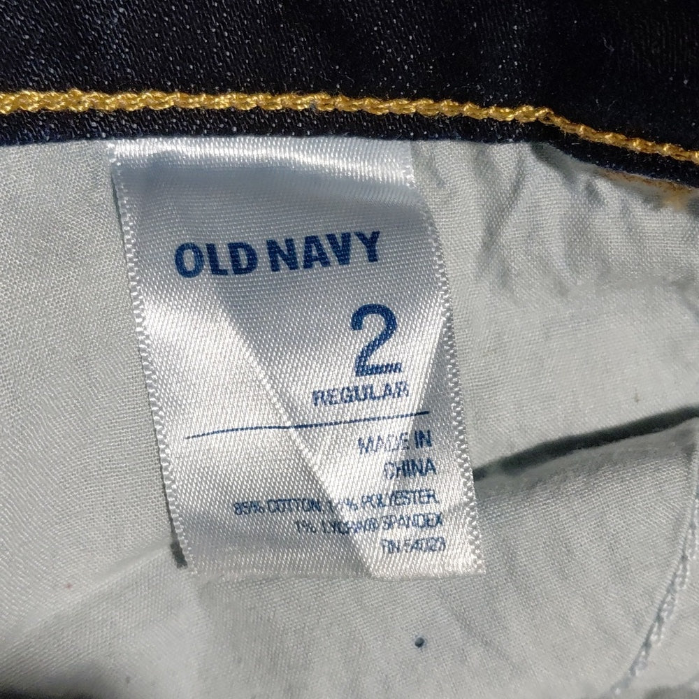 10309....Old Navy Flirt Bootcut Jeans Size 2R, W28" 31"Inseam  8"Rise