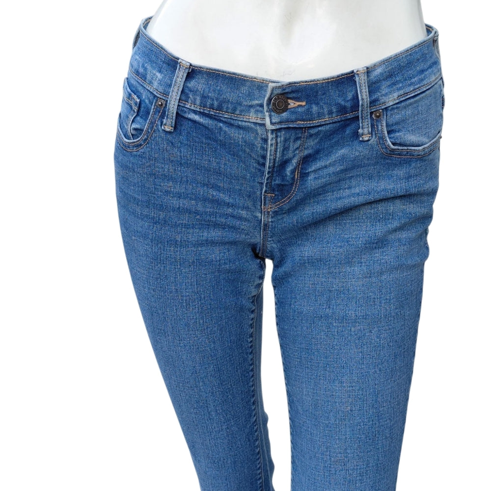 20289..Old Navy Bootcut Jeans Size 2P, W26" 26"Inseam 8"Rise