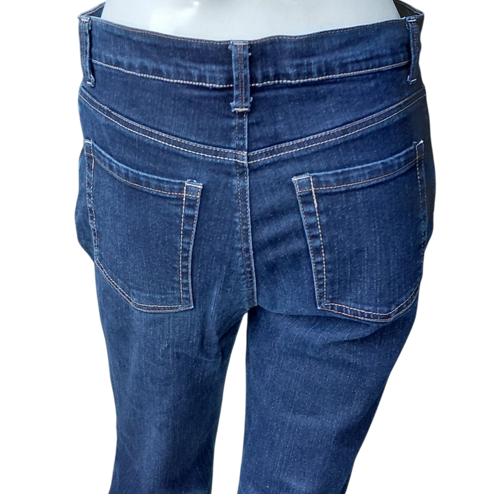 1216...Gloria Vanderbilt Straight Leg Jeans Size 8P, W28" 27"Inseam 10"Rise