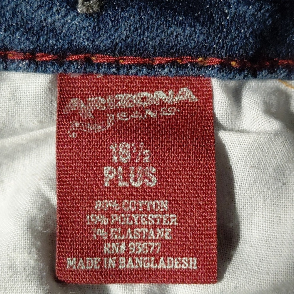 521713.....Arizona Skinny Jeans Junior Size 16 1/2 Plus, W30" 27"Inseam 8"Rise