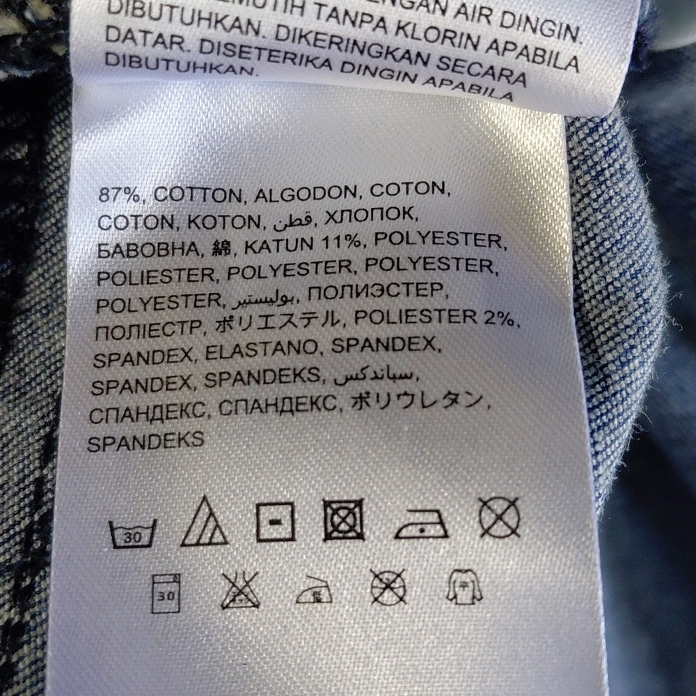 8103.....bebe Skinny Jeans Size 26, W22" 24"Inseam  9"Inseam