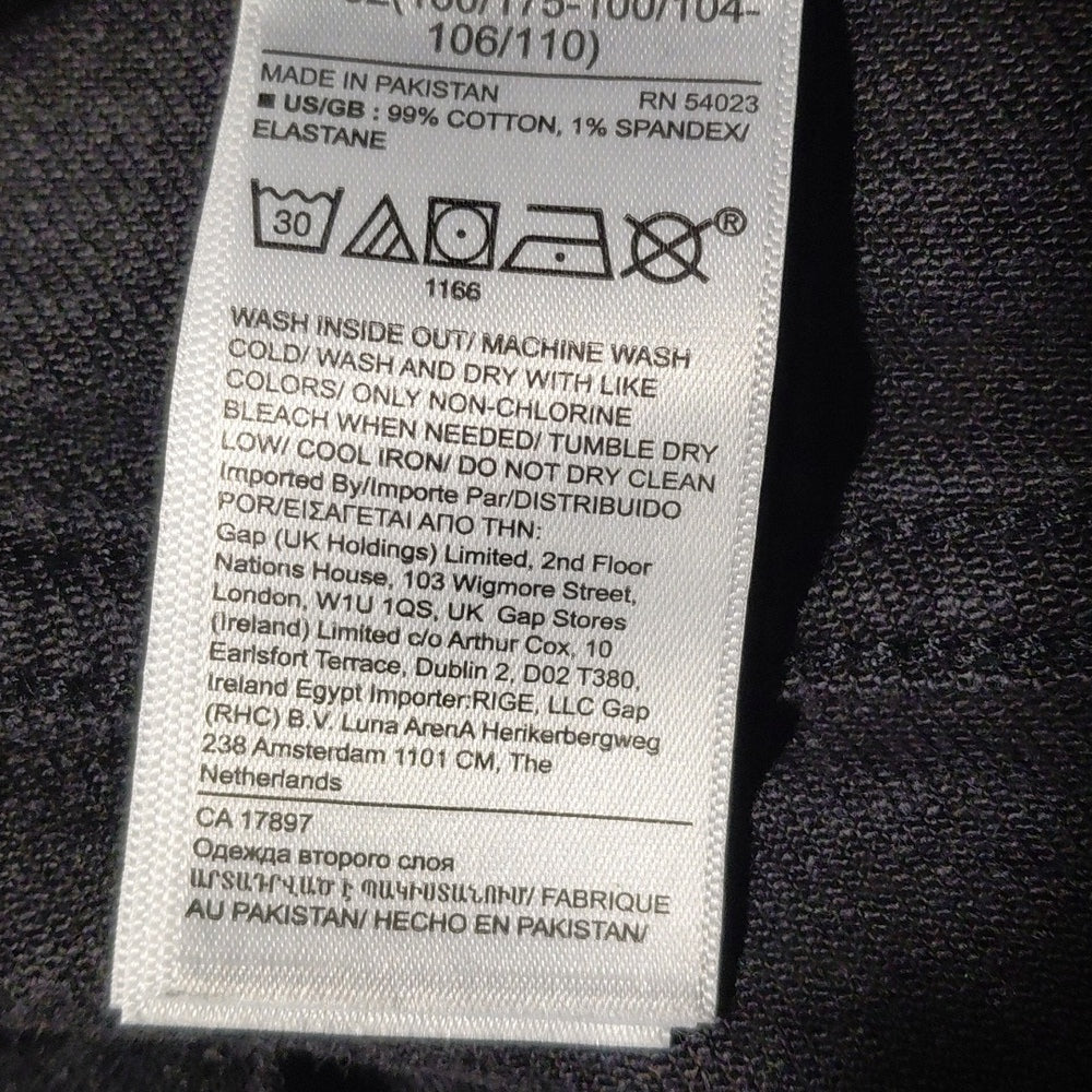 8195.....Banana Republic Straight Leg Jeans Size 31, W32" 25"Rise 11"Rise