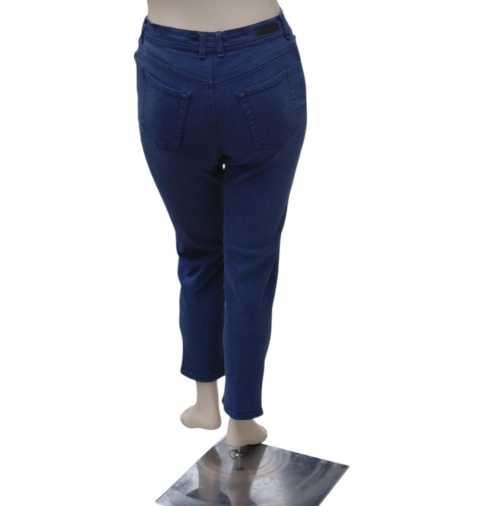 1025....Gloria Vanderbilt Tapered Leg Jeans Size 14Short, W28" 27"Inseam 12"Rise