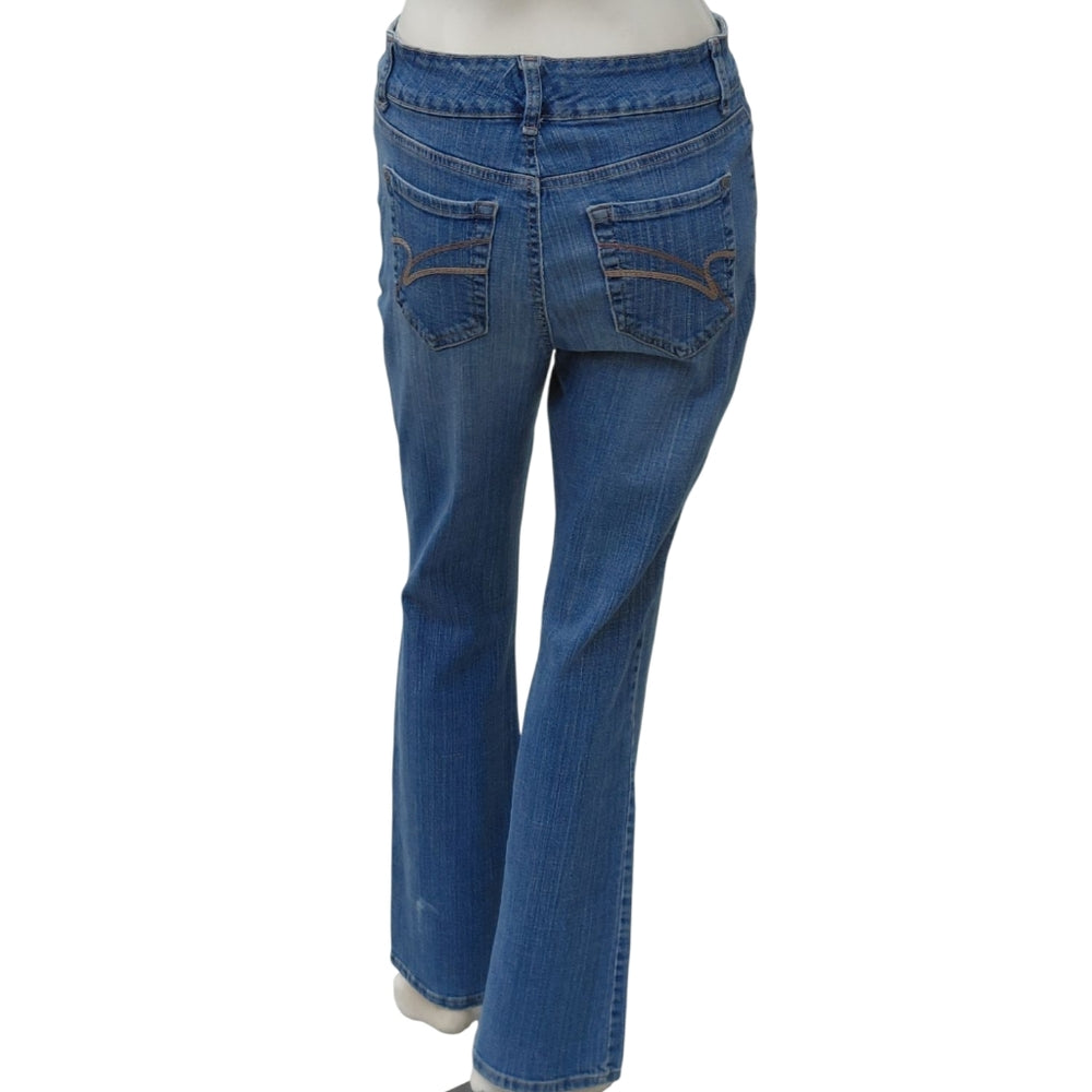 447510....Nine West Bootcut Jeans Size 6/27, 10"Rise