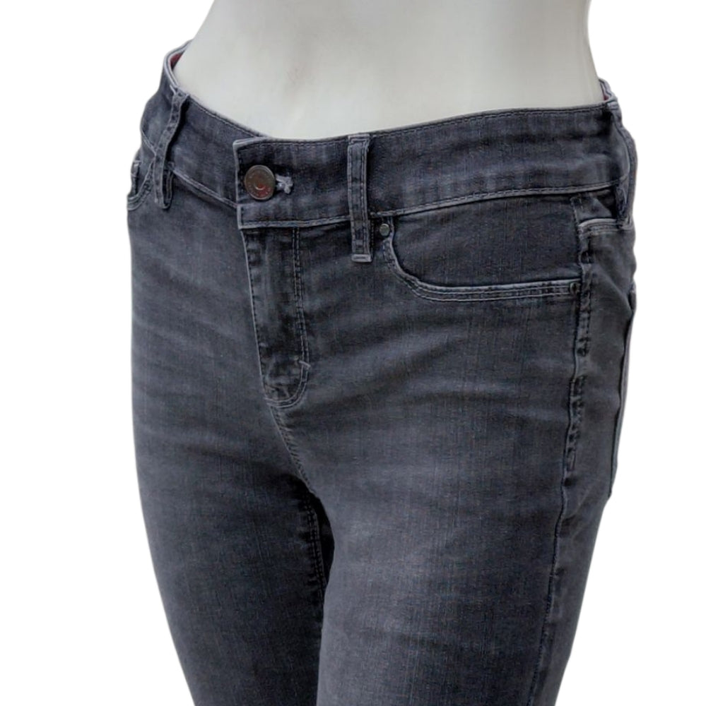 669944....White House Black Market Jegging Jeans Size 0, W26" 26"Inseam 8"Rise