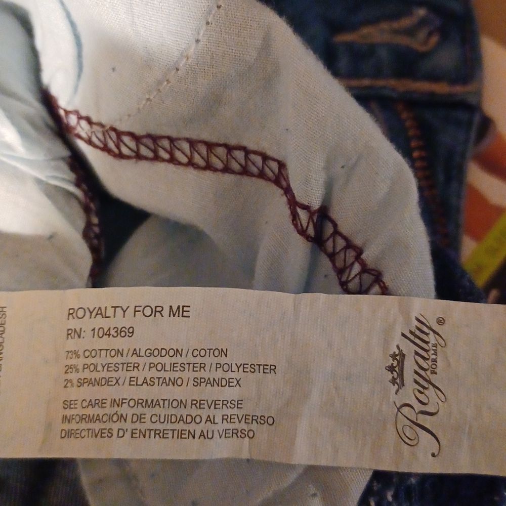 6157..Royalty Bermuda Shorts, Slim Sleek Size 12, W33" 10 1/2"Inseam 12"Rise