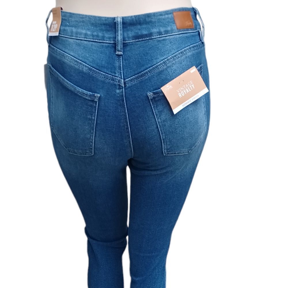 4162....Royalty for me Straight Leg Jeans Size 12P, W28" 23"Inseam 10"Rise