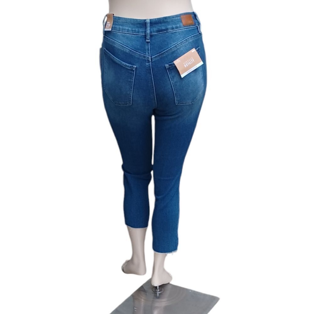 4162....Royalty for me Straight Leg Jeans Size 12P, W28" 23"Inseam 10"Rise