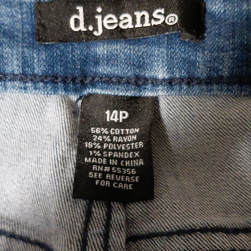 614330...d.Jeans High Waist Crop flare Jeans Size 14P, W32"  24"Inseam  11"Rise