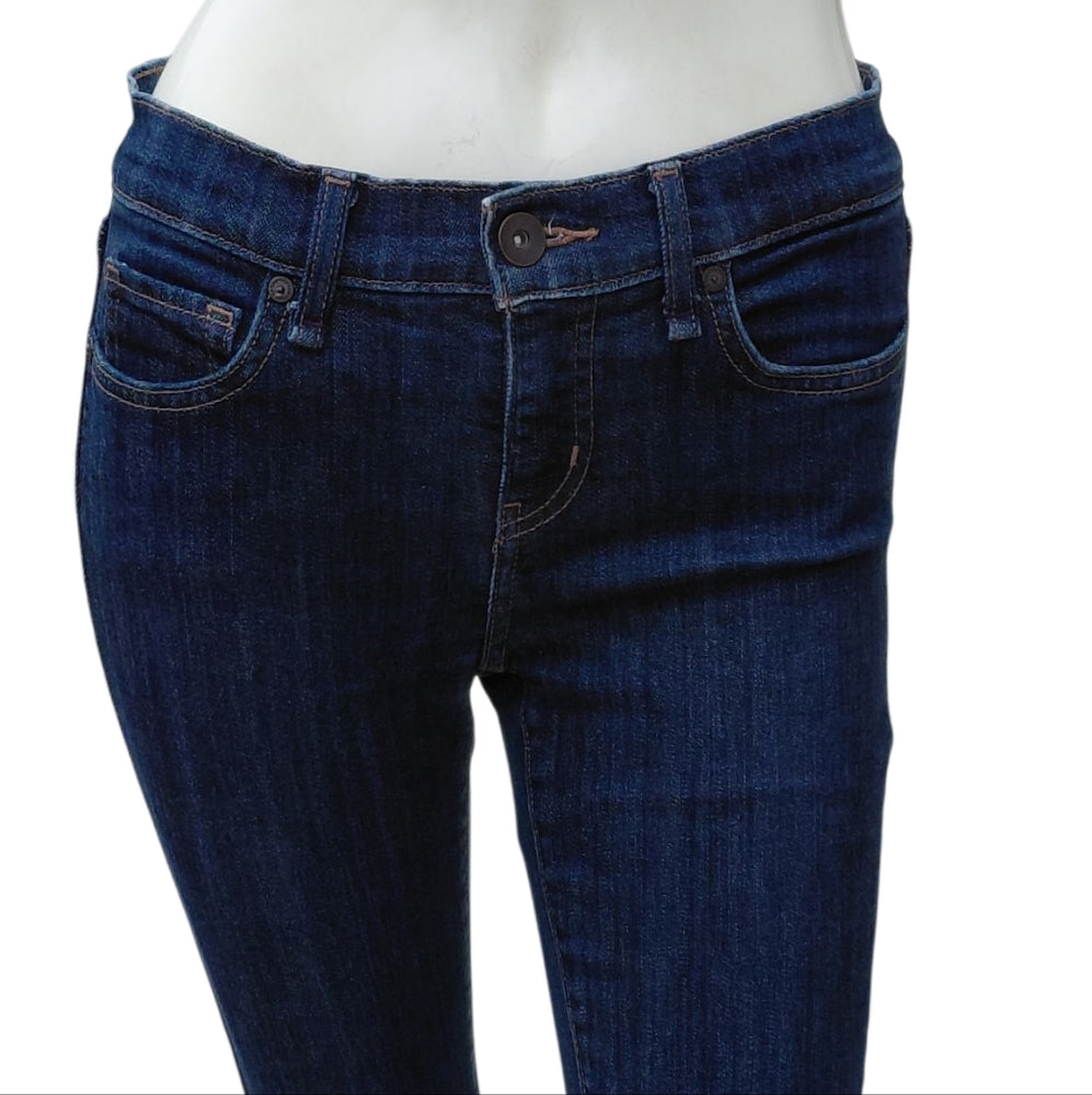 42295....Slim Straight Jeans Size 4, W26" 30"Inseam  8"Rise