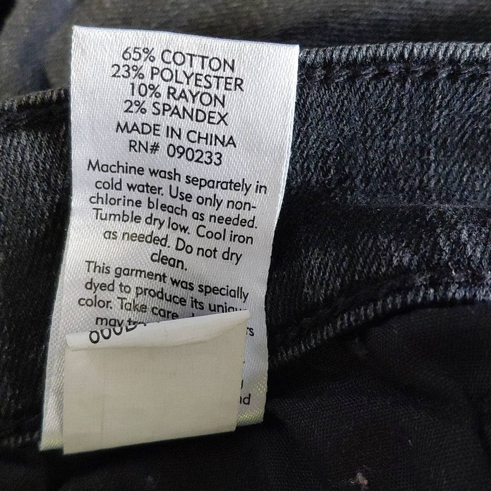 59712....Girls Black Pac Sun Skinny Jeans Size 24, W22"  25"Inseam 8 1/2"Rise