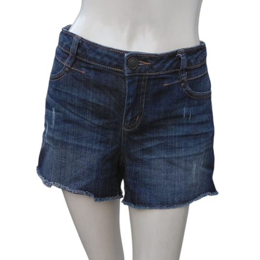 697539....Lauren Conrad Denim Blue Women's Shorts Size 8, W32" 3"Inseam 9"Rise