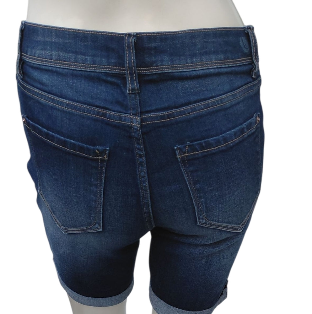 7006114.....Kensie Dark Blue Denim Shorts Size 2/26, 8"Rise 6"Inseam