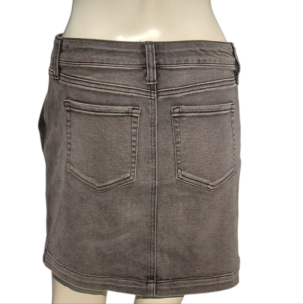 8231....Cat&Jack Gray Button-Front Denim Skirt Size XL (14) Waist 28", 14"Rise