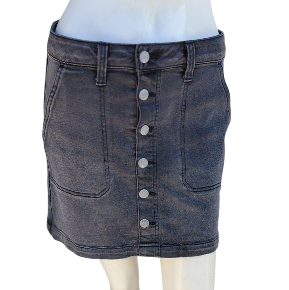 8231....Cat&Jack Gray Button-Front Denim Skirt Size XL (14) Waist 28", 14"Rise