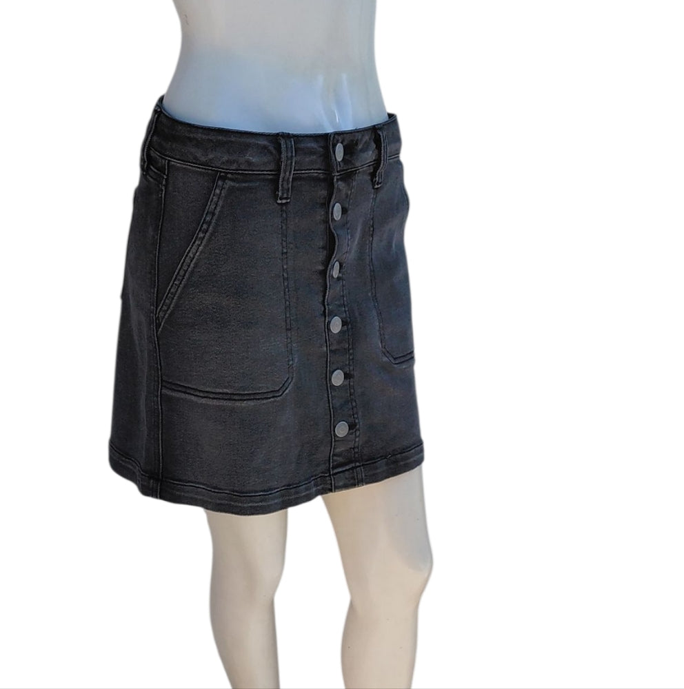 8231....Cat&Jack Gray Button-Front Denim Skirt Size XL (14) Waist 28", 14"Rise