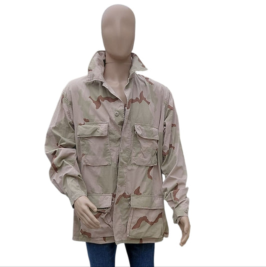 8207.....Men's Desert Camouflage Pattern 3 Color Combat Jacket Size Large Long