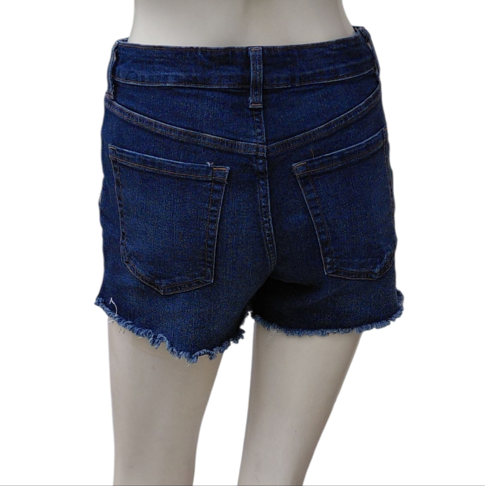 8209.....No Boundaries Denim Blue Women's Shorts Size 7