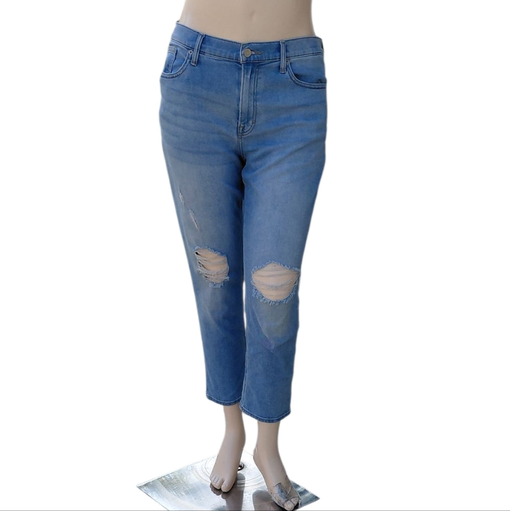 8212....Women's Lucky Brand Blue Distressed Jeans Size 14/32