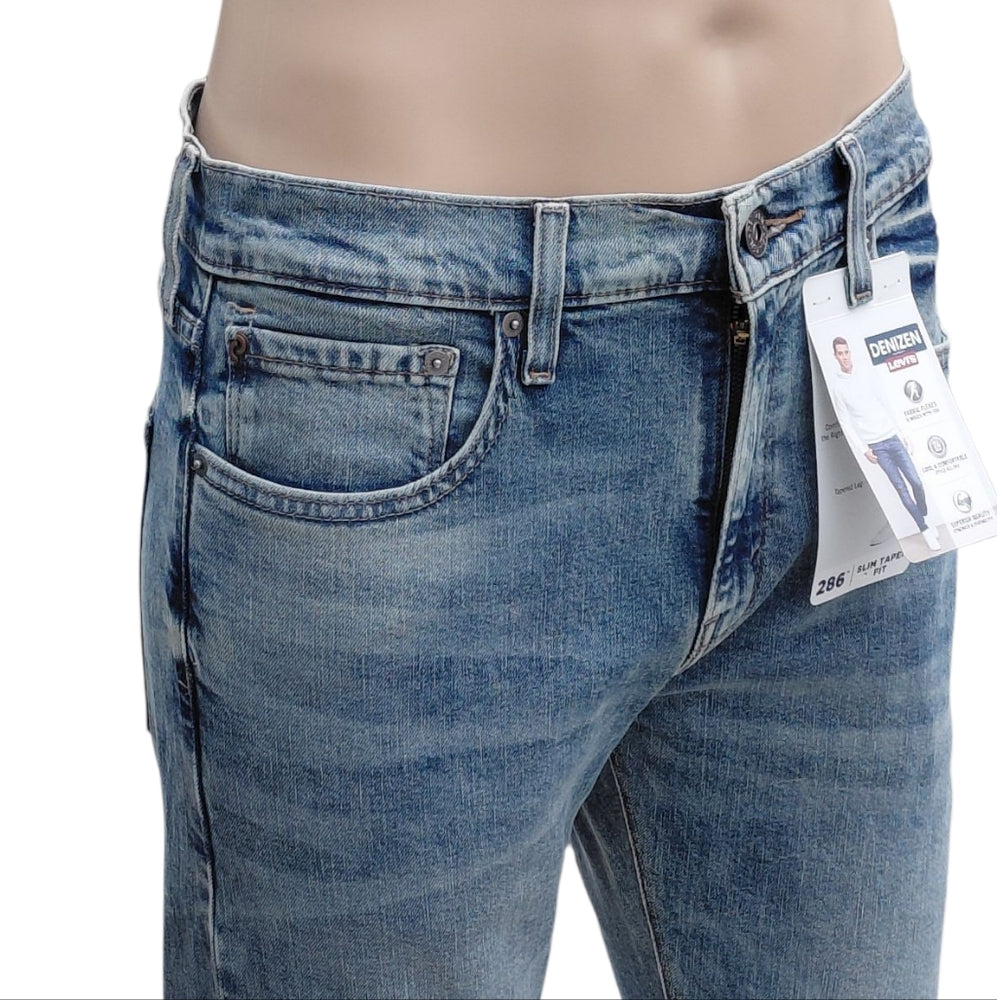 532428.....Denizen Levis Slim Tapered Fit Jeans Size 32X34