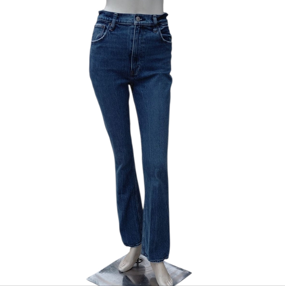 8235....Women's Abercrombie Classic Blue Women's Jeans Size 25/0