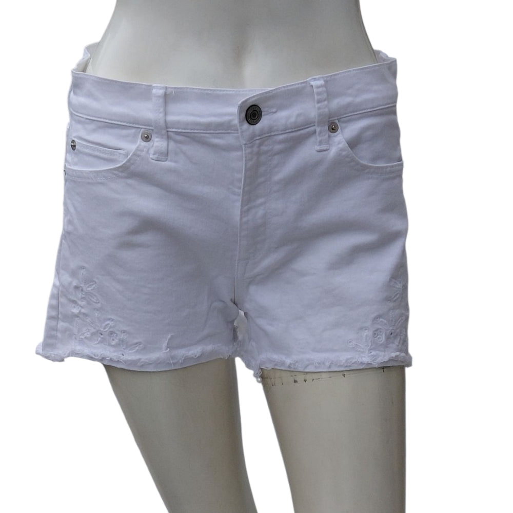 8242.....Women's Gap 1969 White Denim Shorts Size 27r