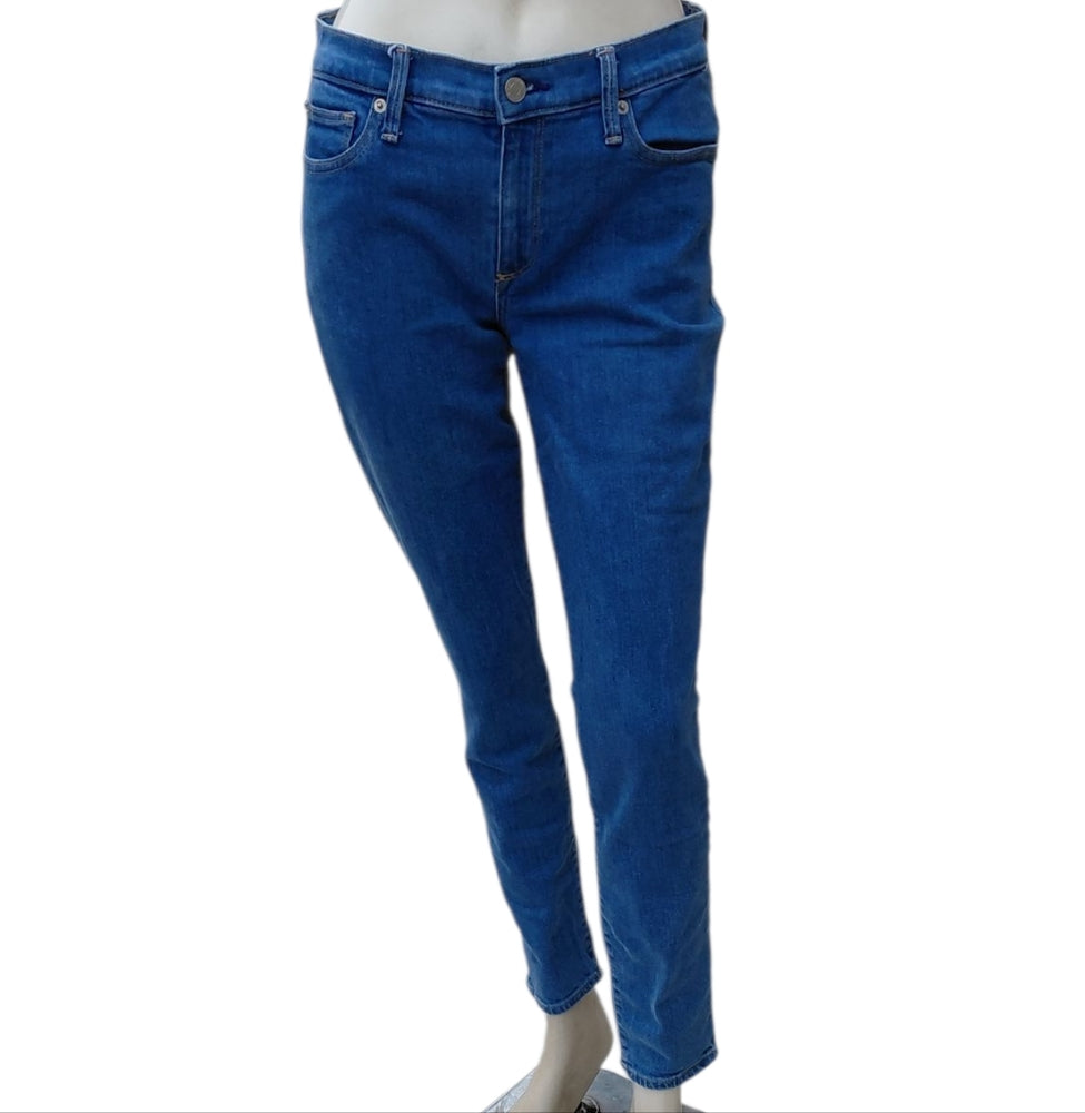 8243.....Women's Gap1969 Blue Ankle Crop Jeans 28r