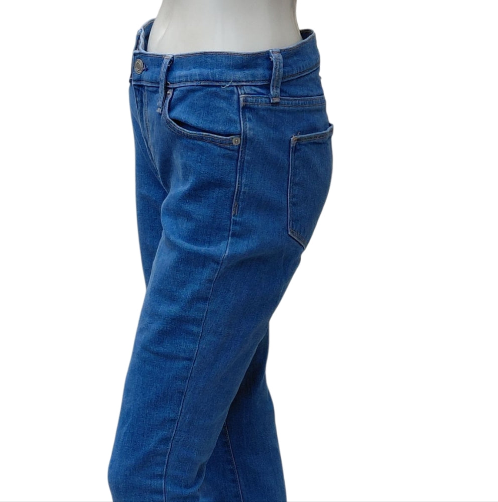 8243.....Women's Gap1969 Blue Ankle Crop Jeans 28r