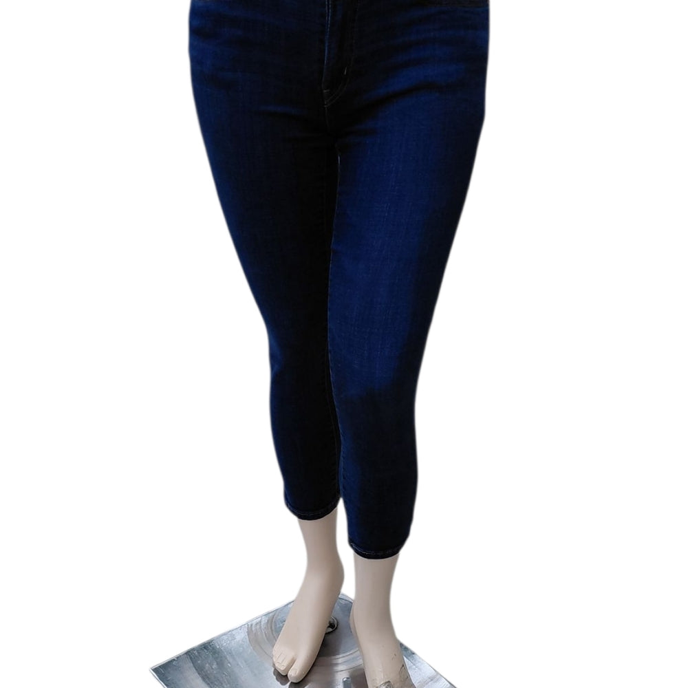 8248....Women's Levis Boyfriend Jeans Size 27