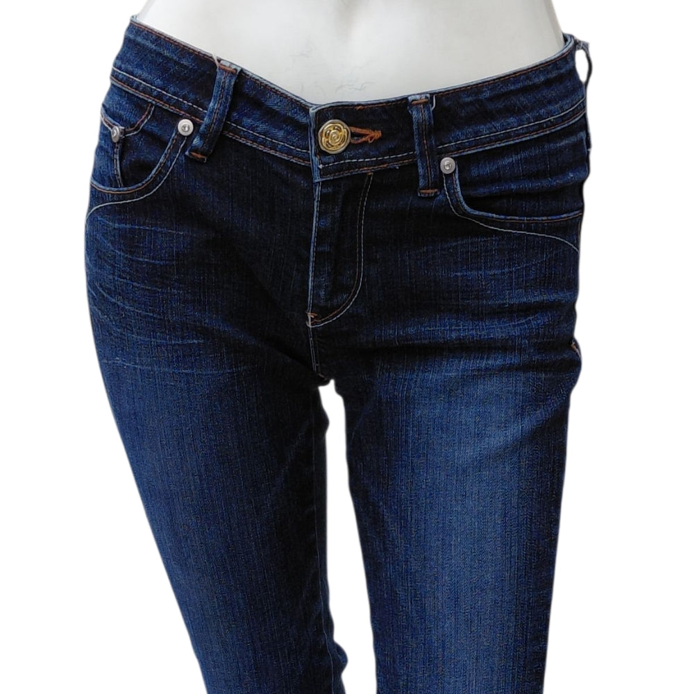 8250....Women's Victoria Crop Jeans Size 27" Waist