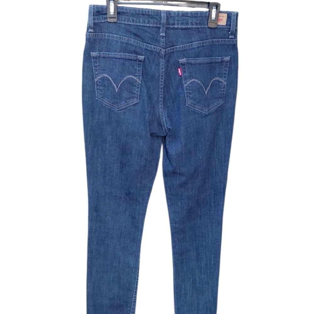 8233....Levi Strauss Mid Rise Classic Jeans Size 10M