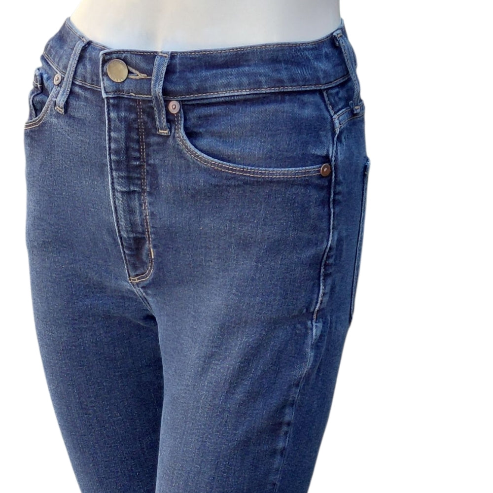 8269....Banana Republic Skinny Jeans Size W24