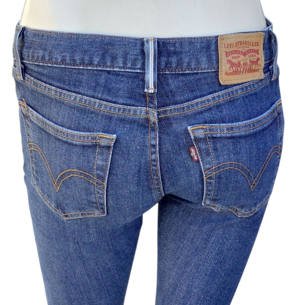 8271...Levi Strauss Boyfriend Skinny Jeans Size W24 L32