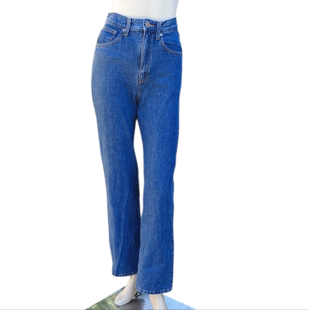 8262.....Women's Cotton-On Jeans Size 24