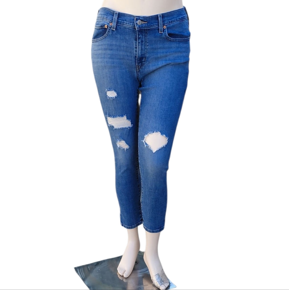 8264.... Levi's Boyfriend Jeans Size 31