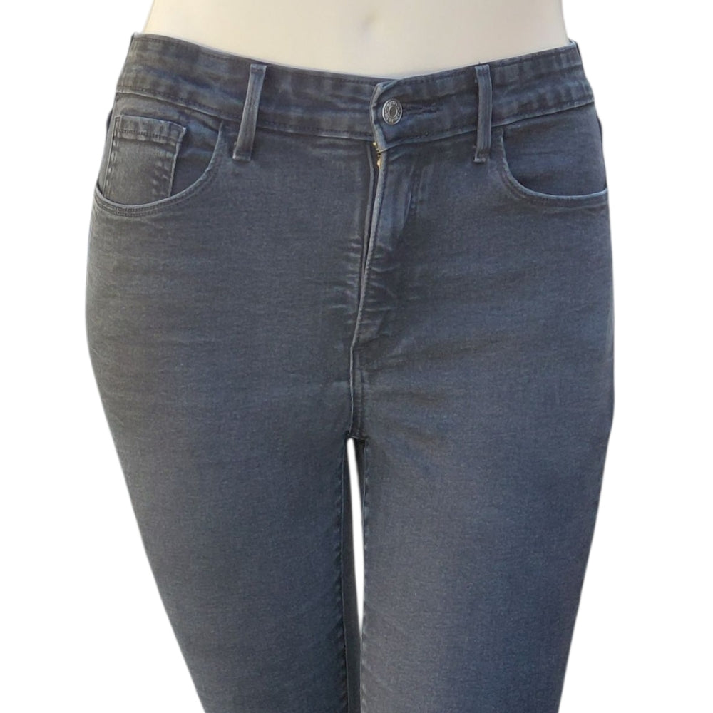 8266.....Denizen By Levi's Skinny Jeans Size 10 W30