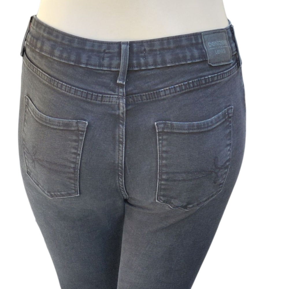 8266.....Denizen By Levi's Skinny Jeans Size 10 W30