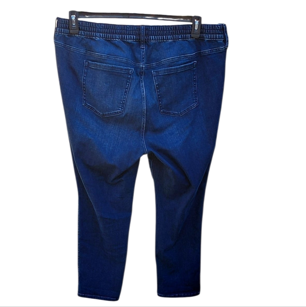 8276....Torrid Straight Leg Denim Jeans Size 2S